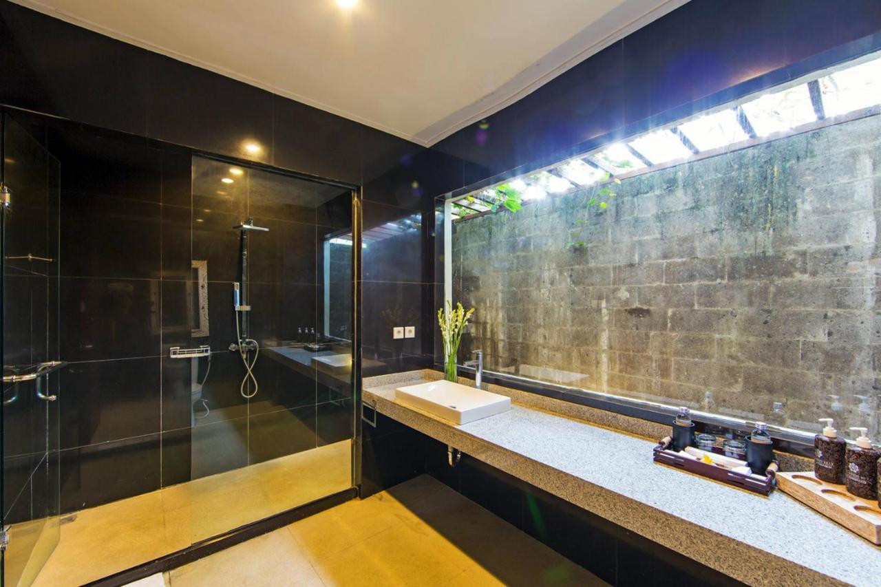 White Lotus Villas Seminyak Eksteriør bilde