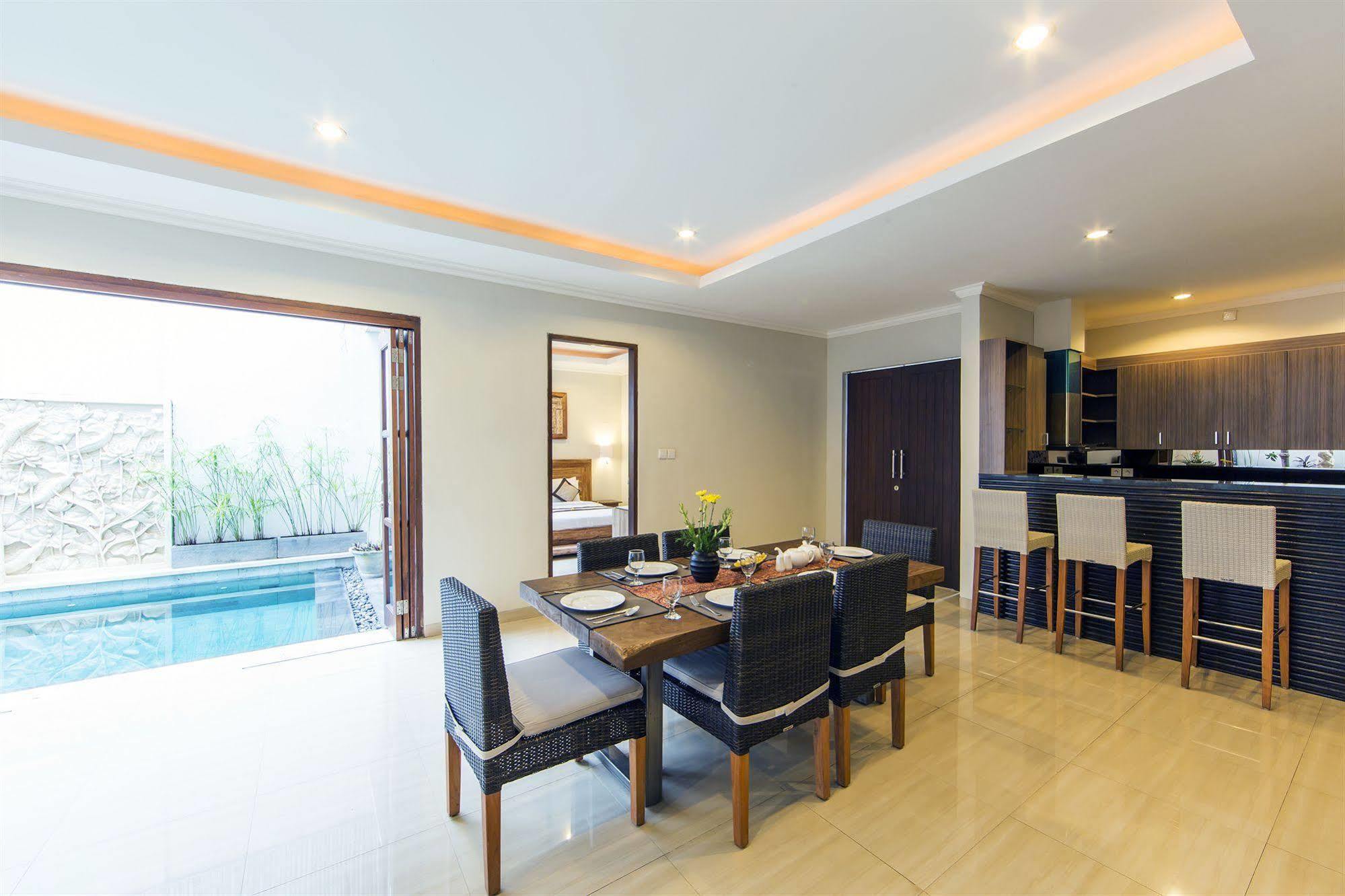 White Lotus Villas Seminyak Eksteriør bilde